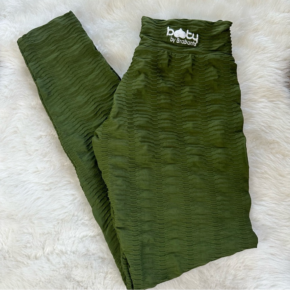 Booty By Brabants Green Ruched Leggings